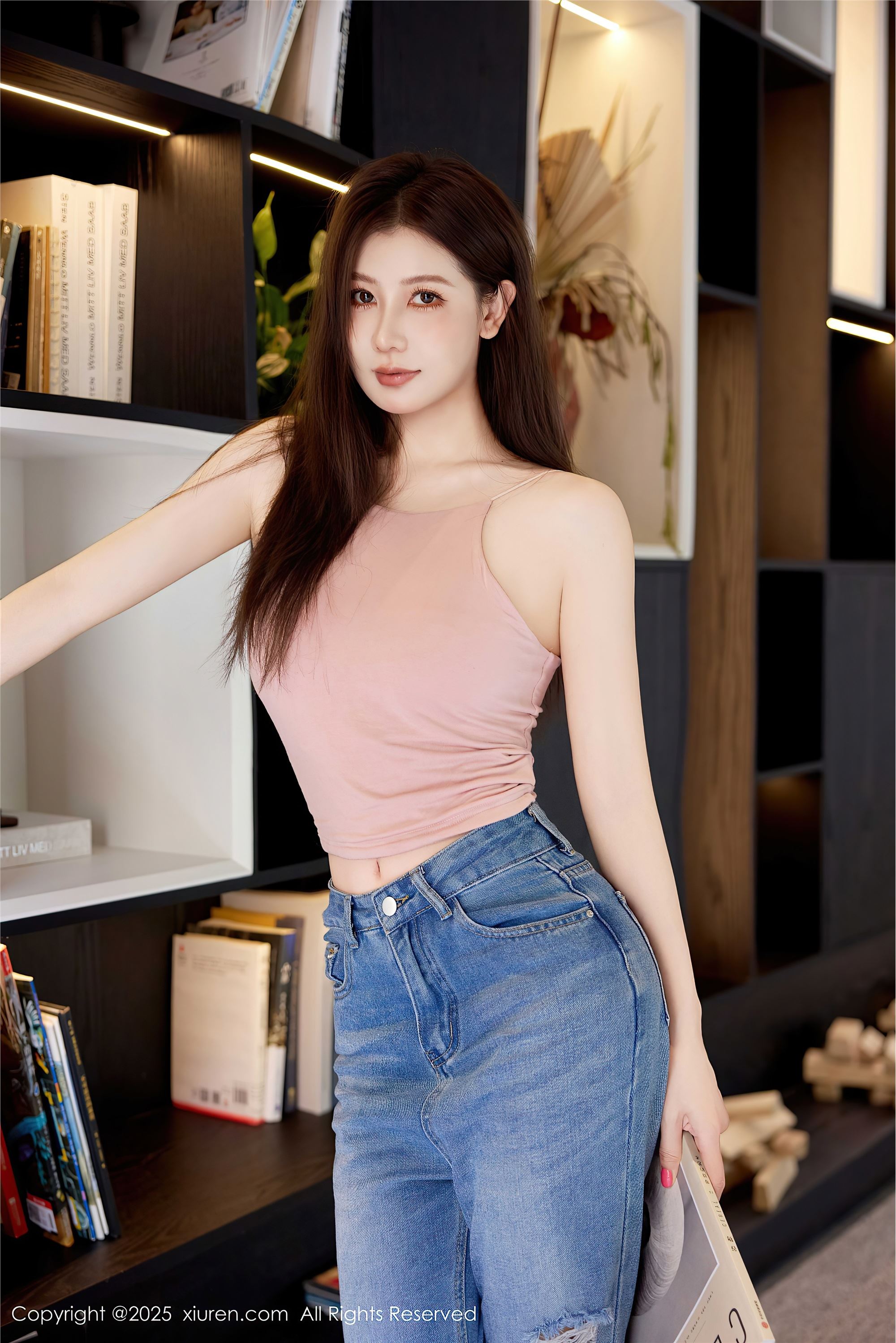 Xiuren秀人网 2025.11.13 NO.10983 尹甜甜sunny